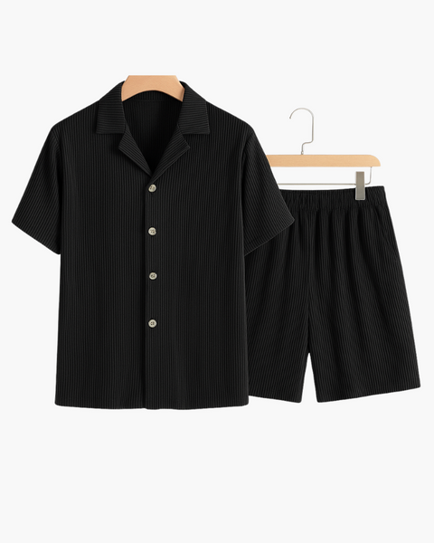 Conjunto de camisa e shorts ideal para litoral refinado.