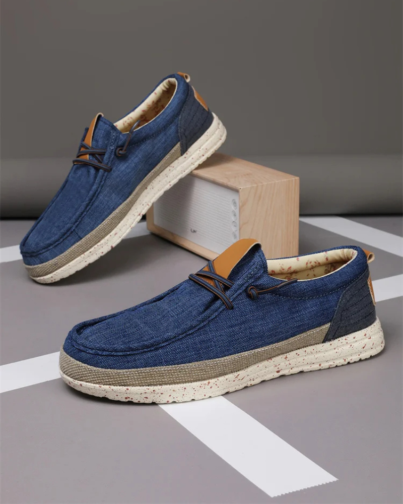 Detalhes minimalistas e design slip-on para estilo old money, como lona premium que parece jeans.